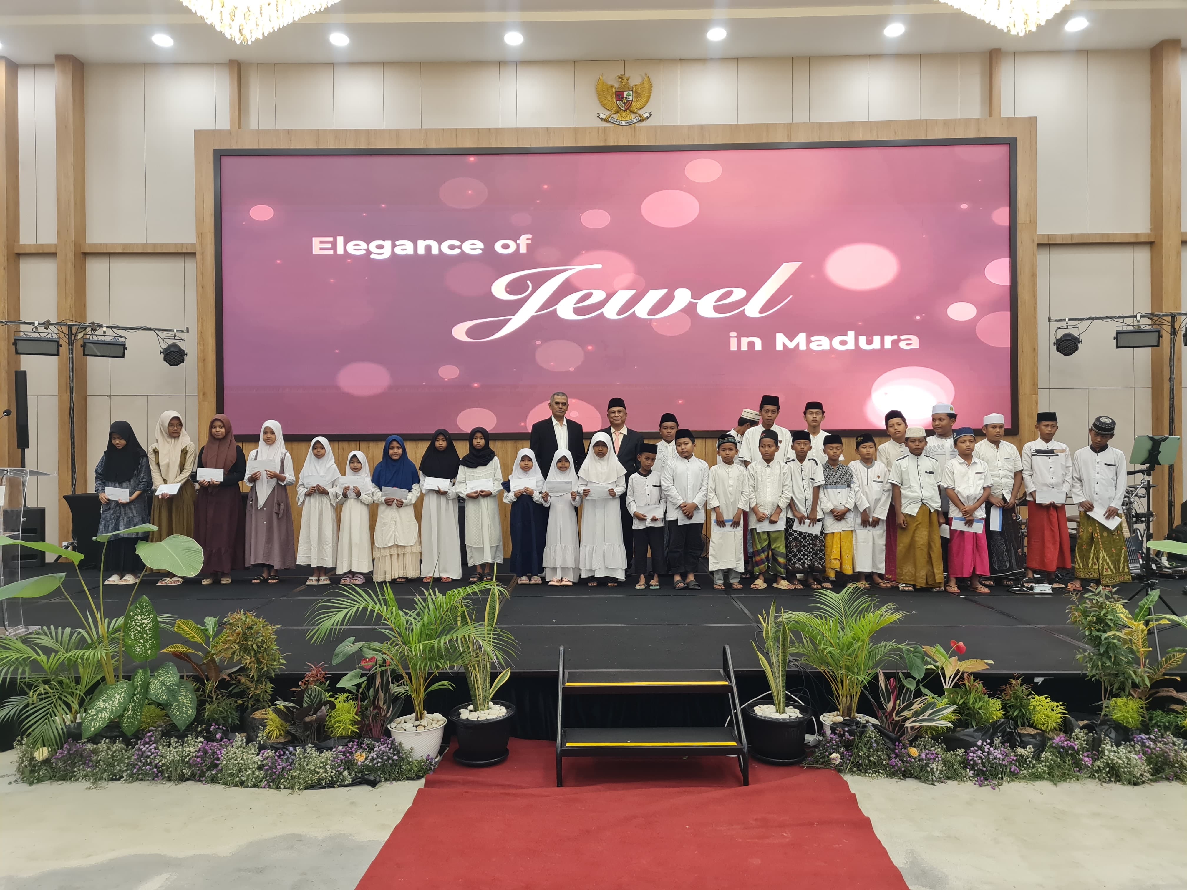 Anniversary Satu Tahun MYZE Hotel Sumenep, Gelar Gala Dinner Bertema Elegance of Jewel in Madura