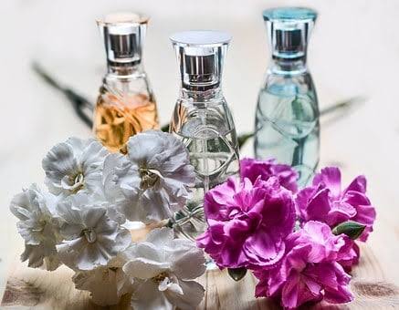 Bau Badan Menyengat Bikin Gak Pede? Ini 7 Cara Mengatasinya
