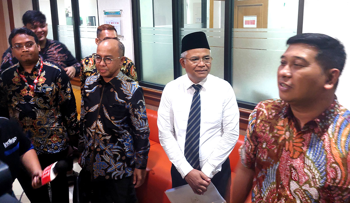 Ria Ricis dan Teuku Ryan Kompak Tak Hadir pada Sidang Pembuktian di Pengadilan Agama Jakarta Selatan