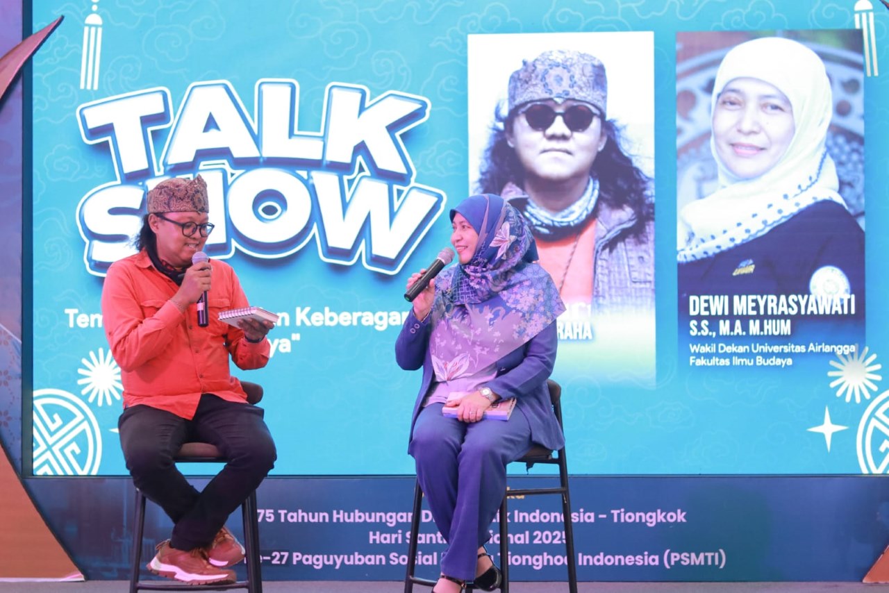 Surabaya sebagai Kota Salad Bowl, Dewi Meyrasyawati Bahas Keberagaman Budaya di Talkshow Disway Mandarin Debate and Speech Competition 2025