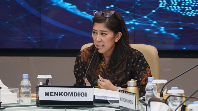 Menkomdigi Nonaktifkan 11 Pegawai Yang Terlibat Judol