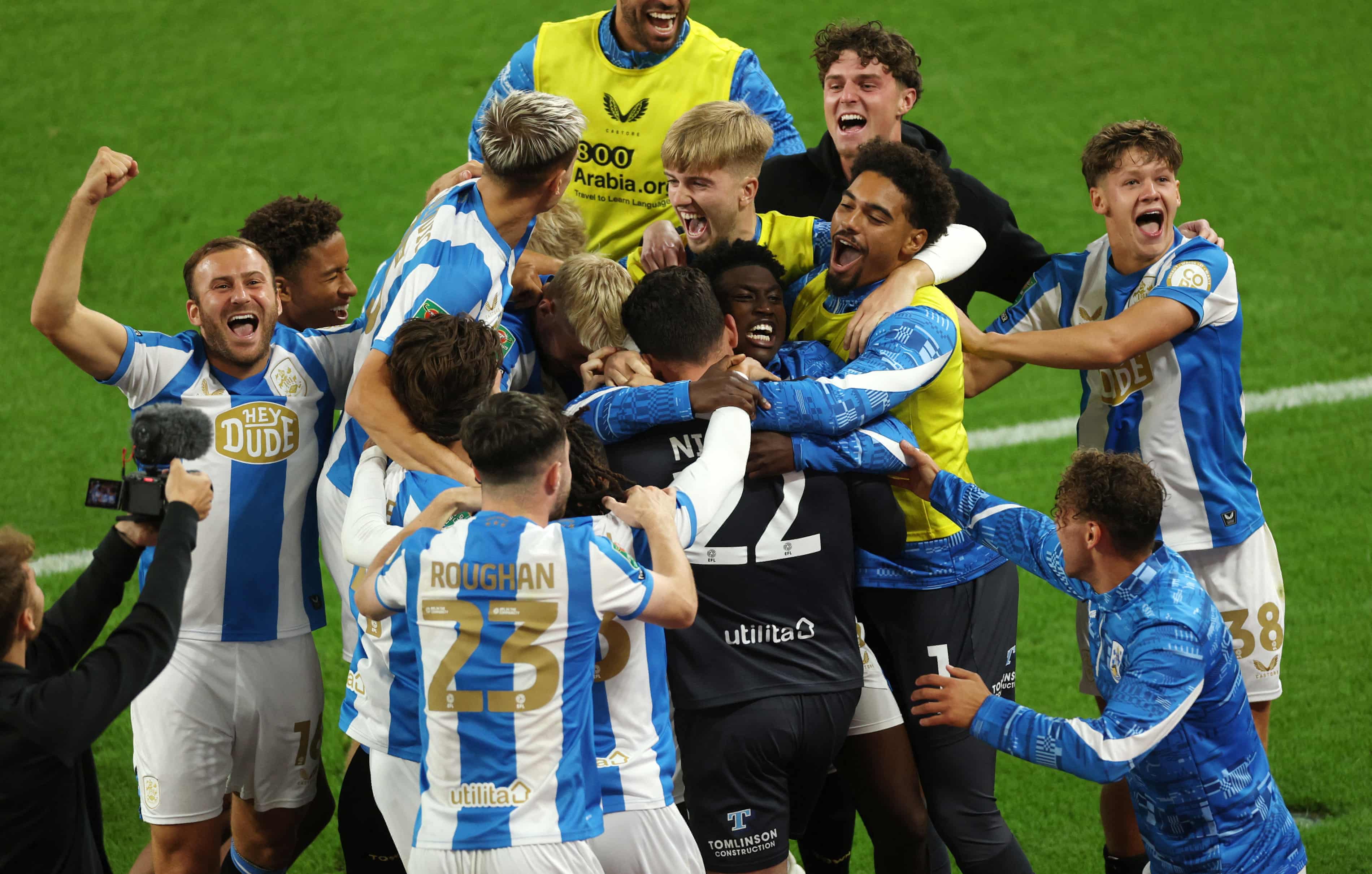 Sunderland vs Huddersfield 1-1 (Pen 5-6), Marc Guiu dkk Tersingkir dari Carabao Cup