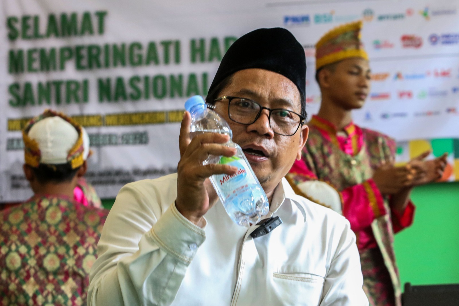 Dukung Perekonomian Nasional, Santri Didorong Pilih Produk Asli Indonesia