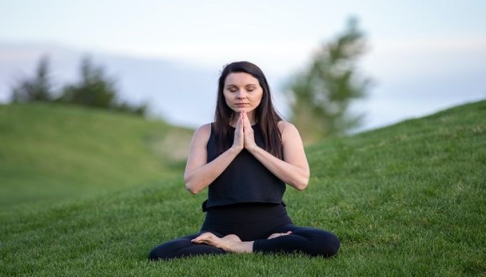 3 Manfaat Lakukan Gerkaan Yoga Setiap Pagi Sebelum Beraktvitas, Mampu Tenangkan Hati dan Pikiran