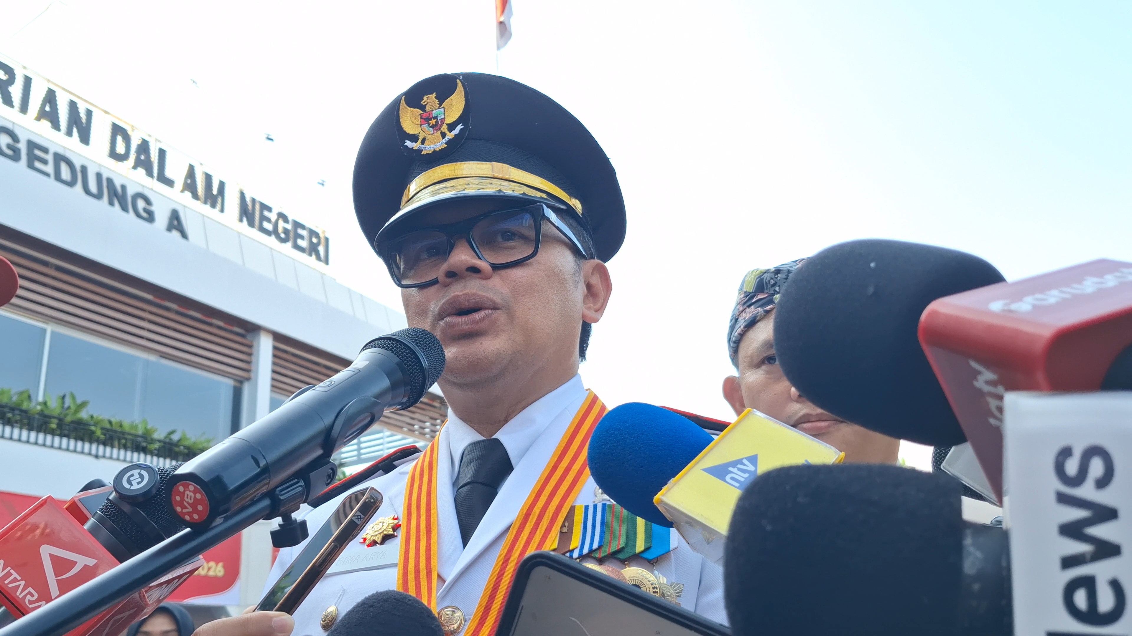 Wamendagri: Wacana Tarif KTP Hilang Masih Dibahas di RUU Adminduk