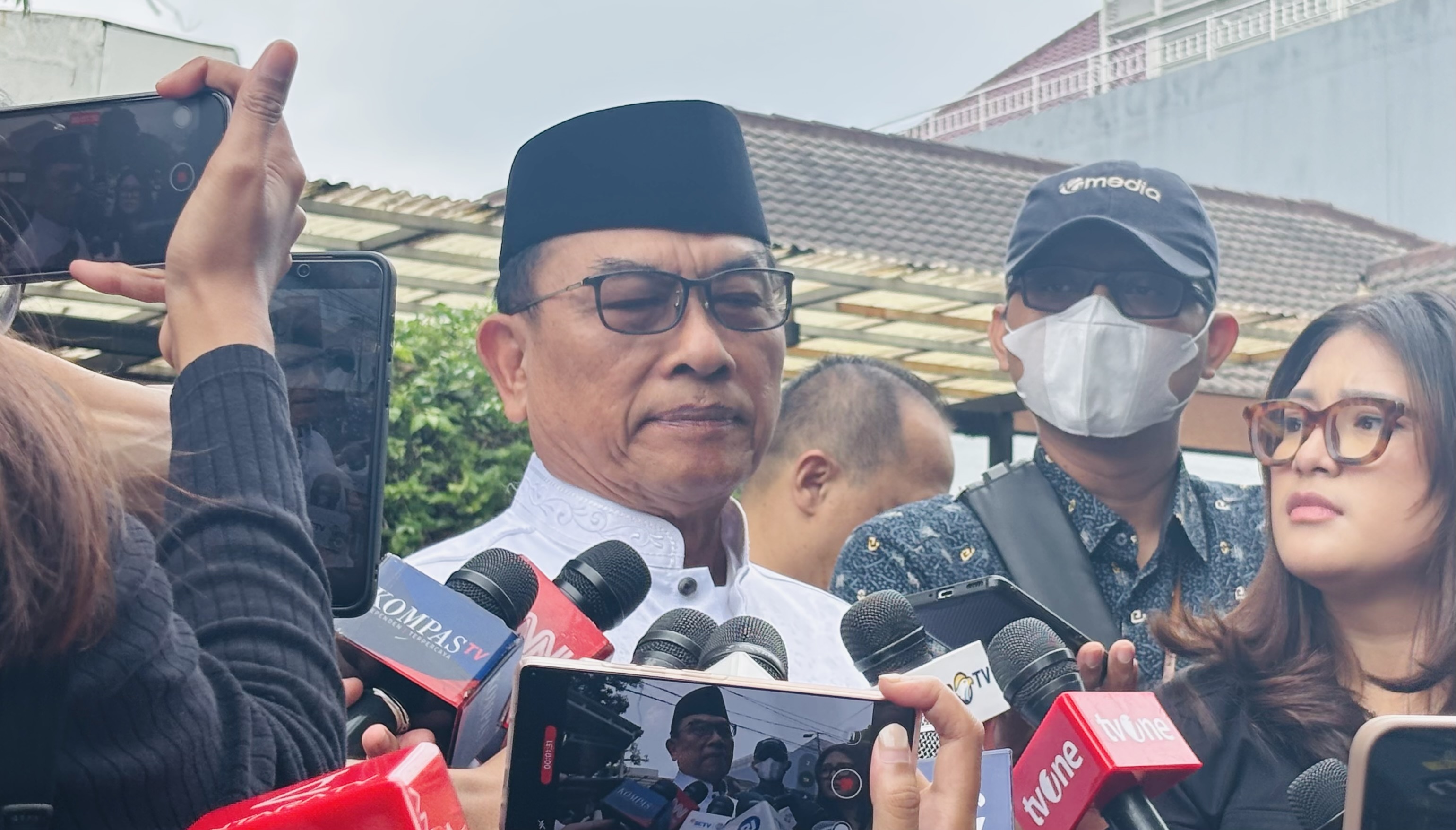 Try Sutrisno di Mata Moeldoko: Indonesia Kehilangan Patriot Sejati