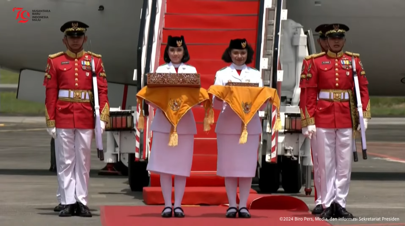 Bendera Merah Putih dan Naskah Teks Proklamasi Tiba di IKN Hari Ini