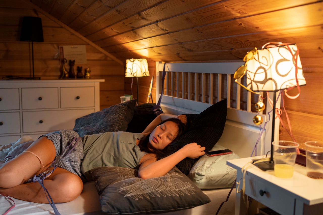 Atur Jadwal Beauty Sleep agar Bebas Mata Panda Jelang Lebaran