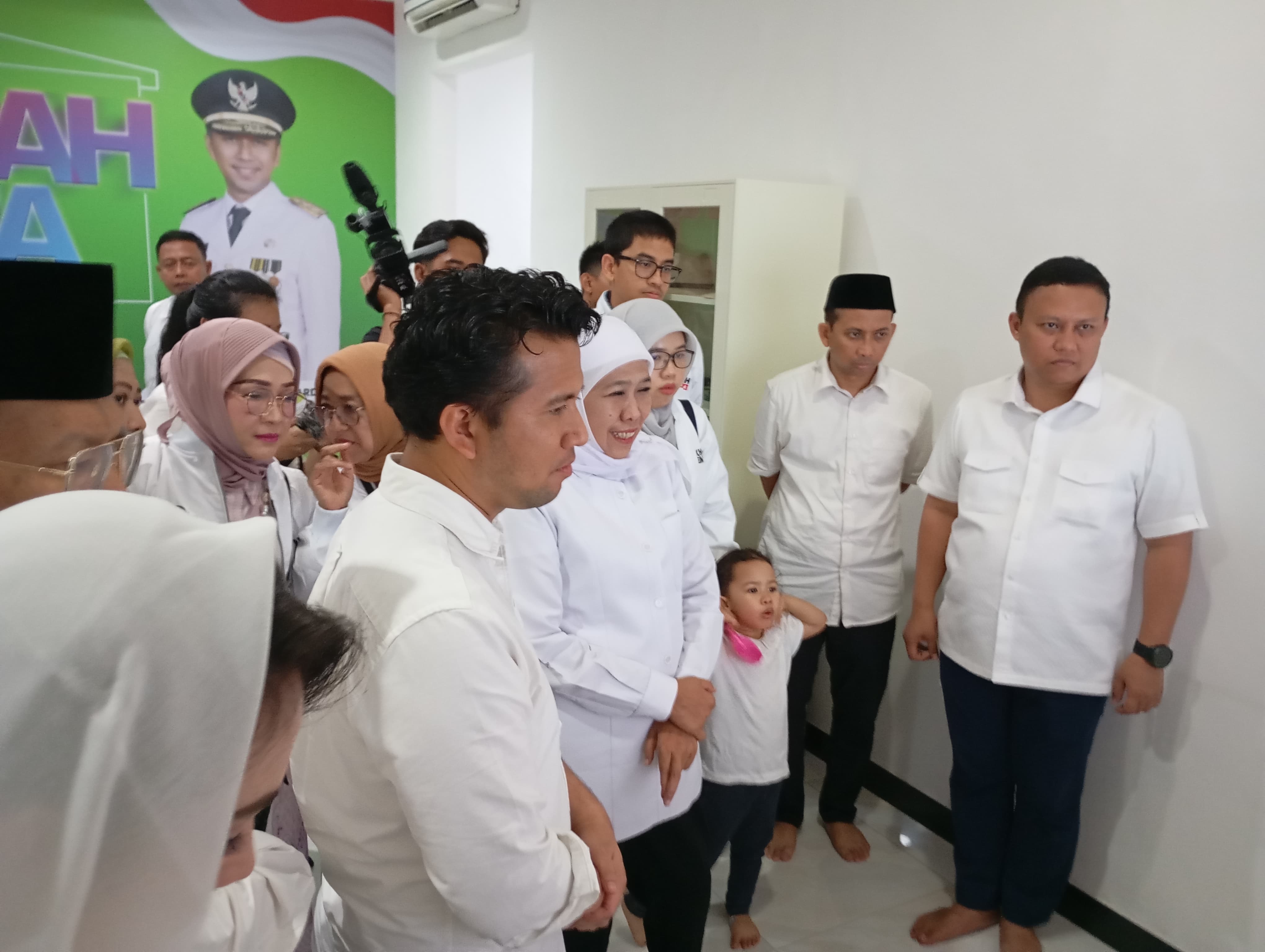 Jokowi Beri Ucapan Selamat Kepada Khofifah-Emil