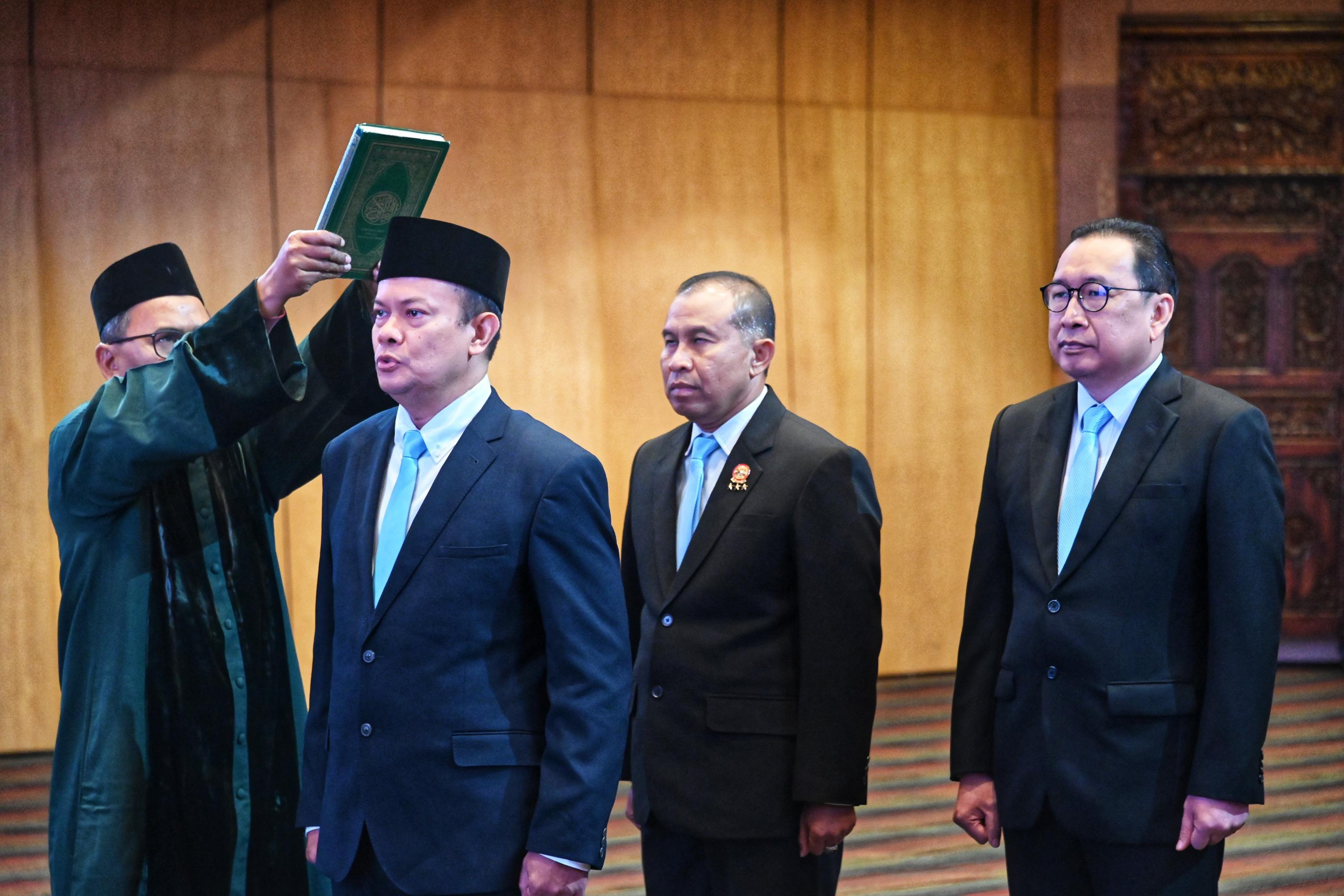 Menhub Lantik Teuku Faisal Fathani Jadi Kepala BMKG Gantikan Dwikorita