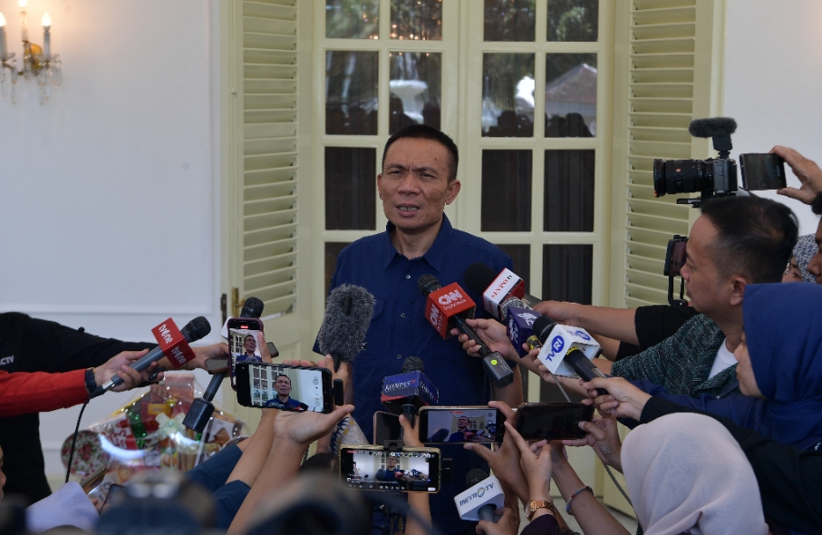 Temui Gibran di Istana Wapres, Rismon Sianipar Akui Ijazah Jokowi Asli