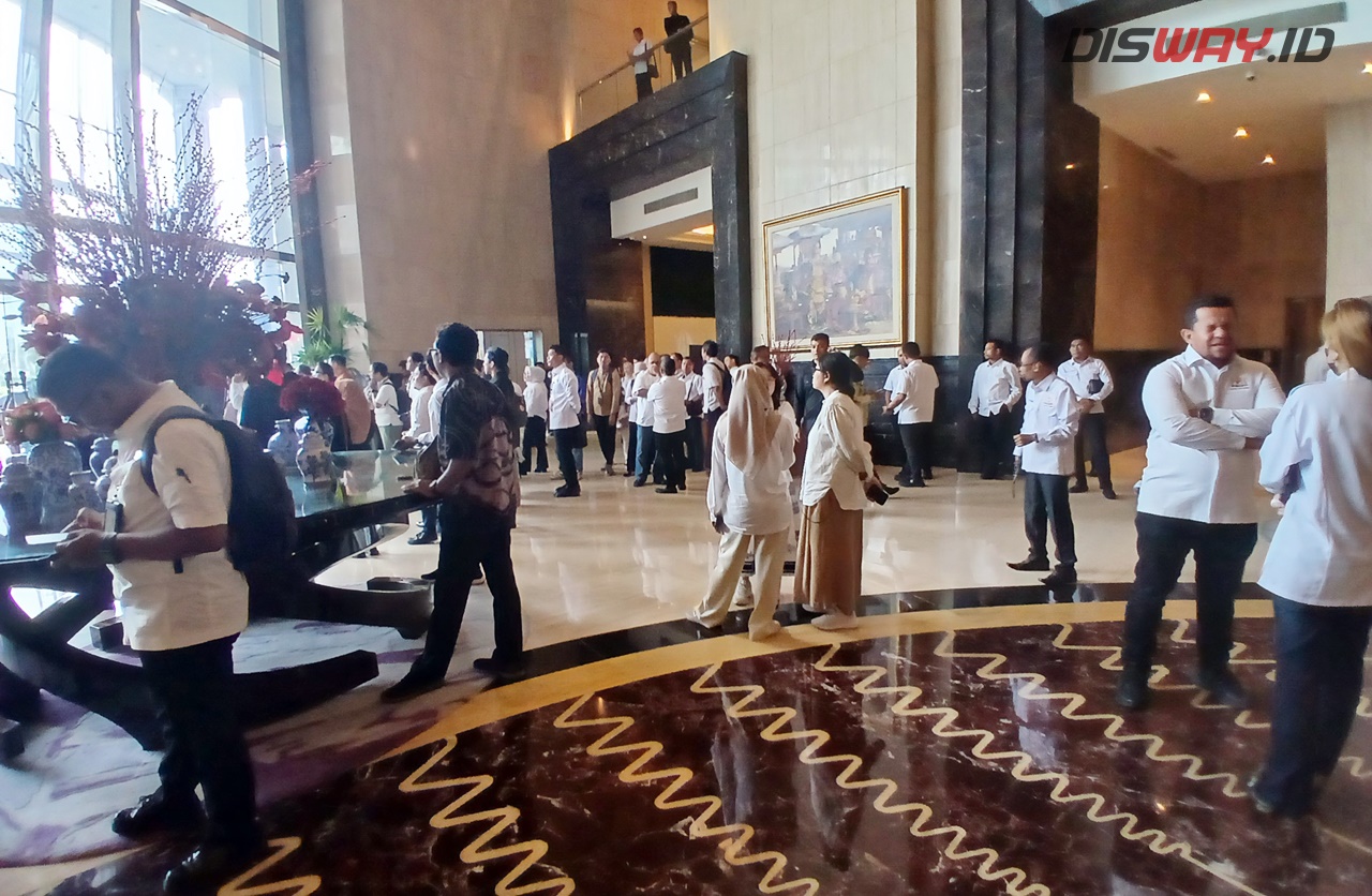 Jelang Pelaksanaan Munas Konsolidasi Kadin, Hotel Ritz-Carlton Mega Kuningan Sudah Ramai Didatangi