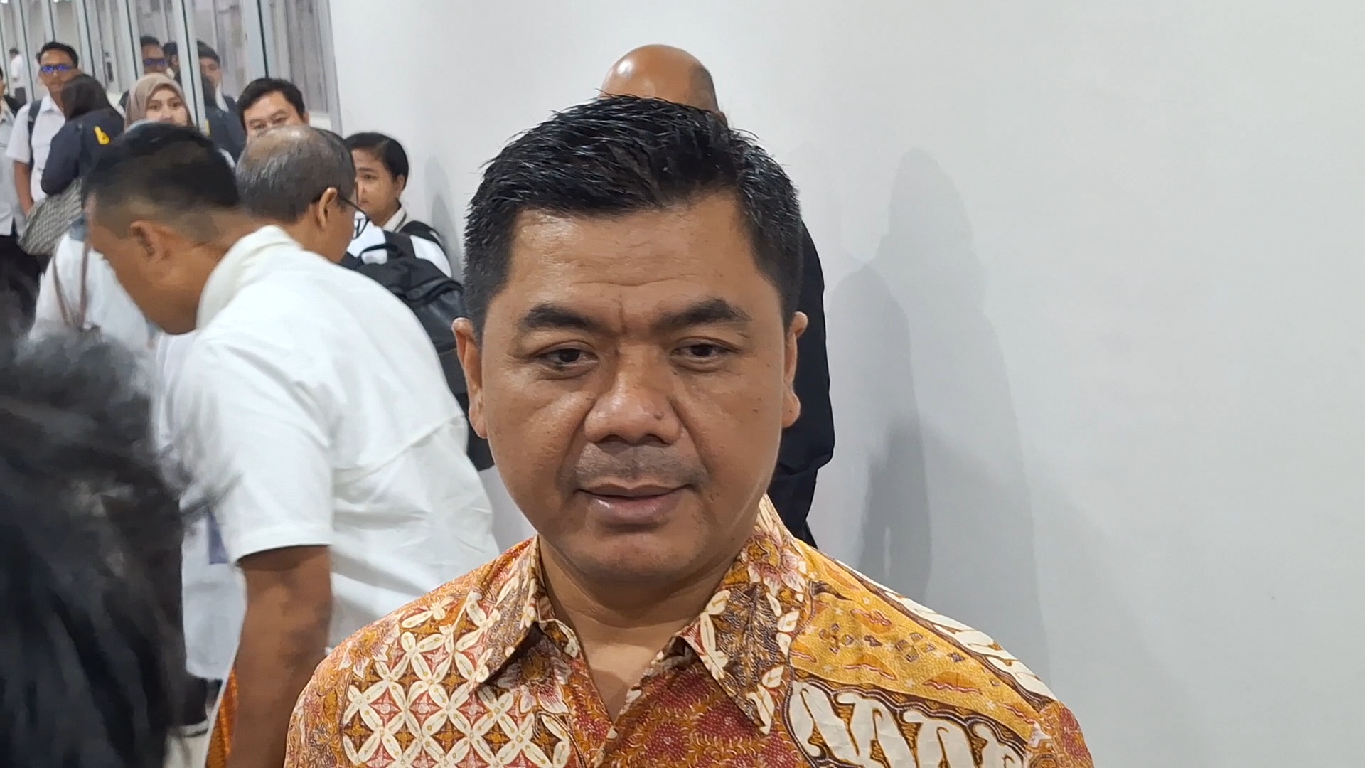 Viral! Bobby Kertanegara Kucing Prabowo Dijaga Ketat Polisi, Wamensesneg: Itu Tanggung Jawab Negara