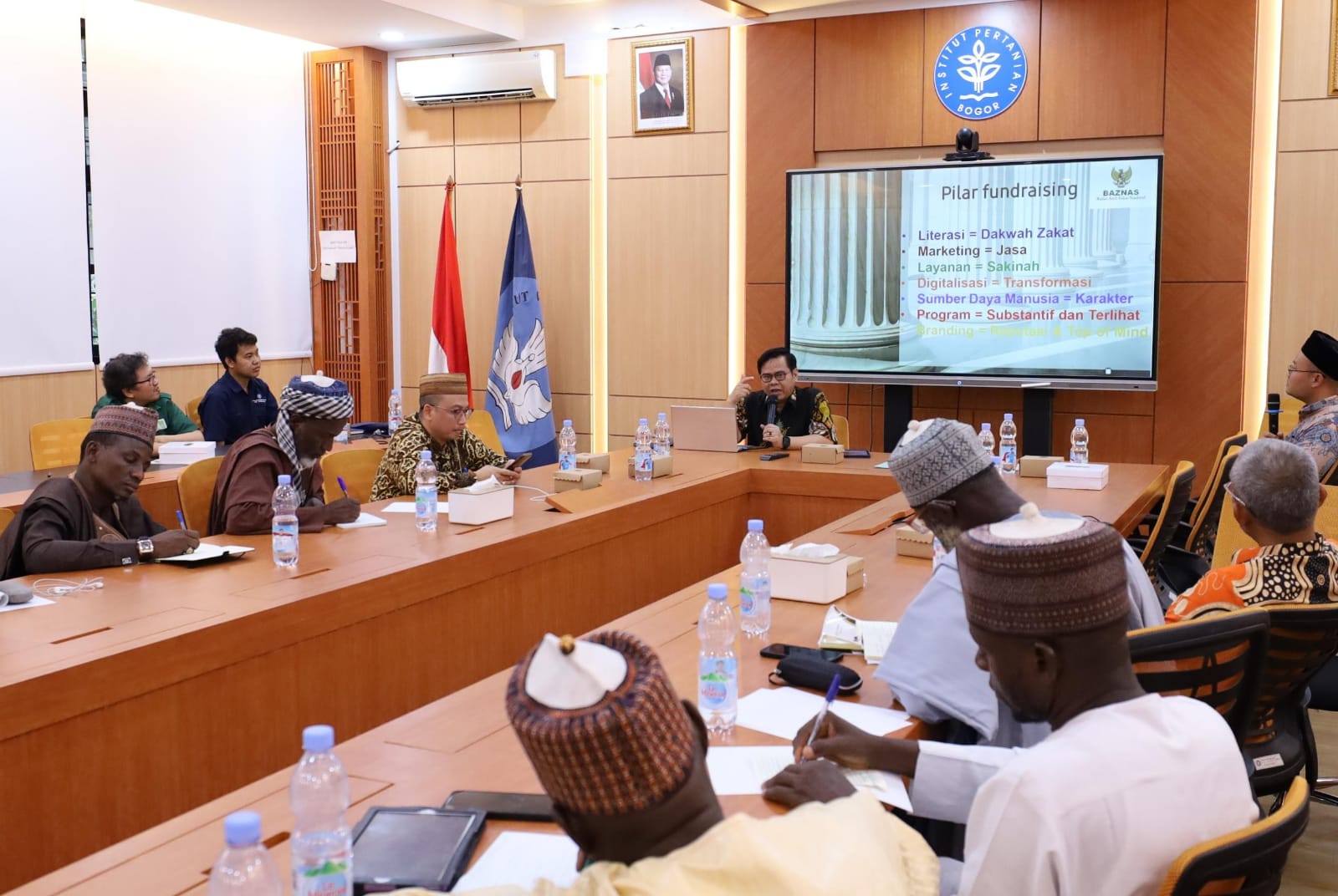 Enam Negara Afrika Berlatih Zakat dan Sertifikasi Amil ke Baznas dan IPB