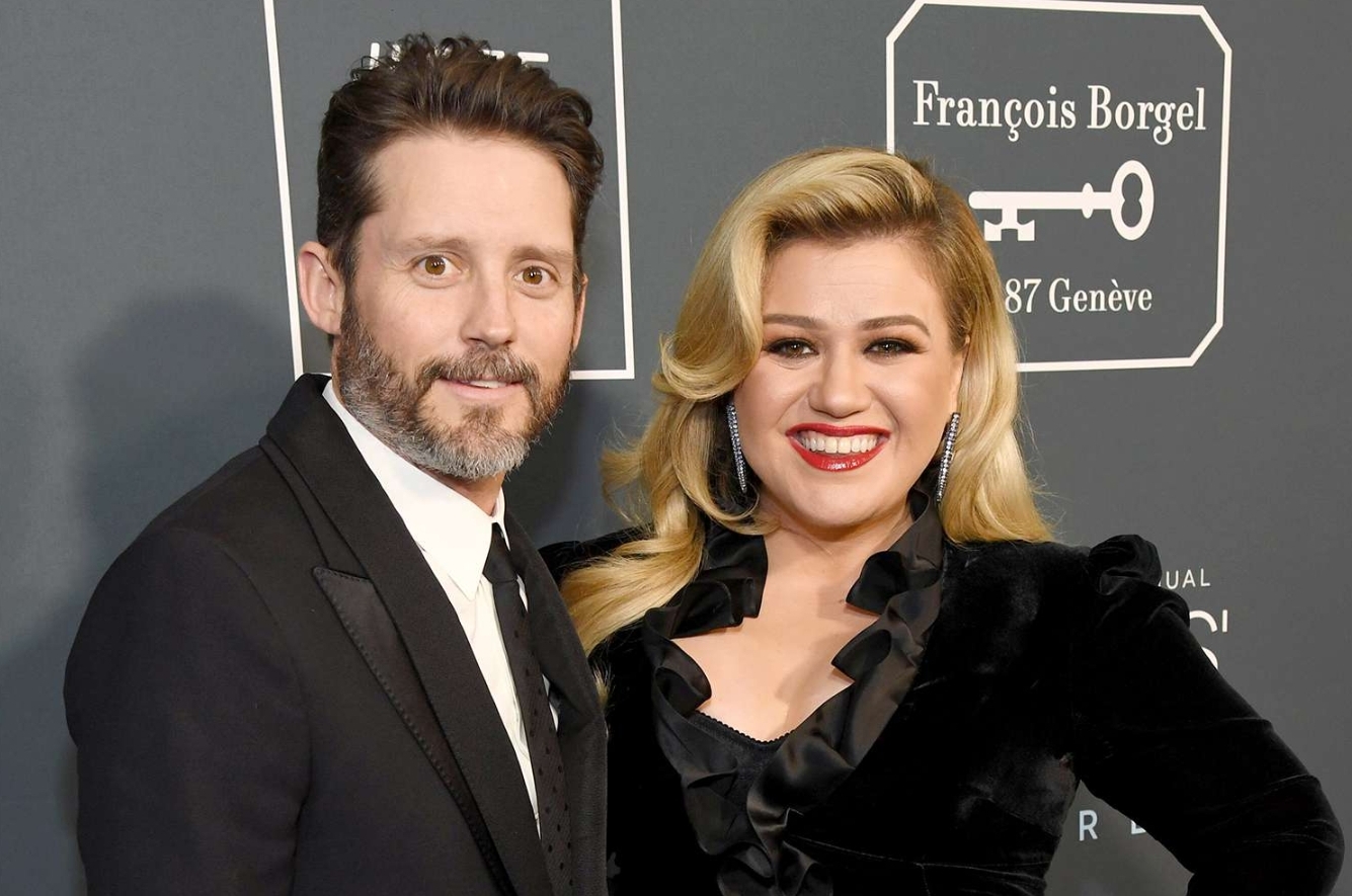 Kelly Clarkson Berduka Atas Wafatnya Mantan Suami: Tetap Lindungi Ayah Anak-Anaknya hingga Akhir