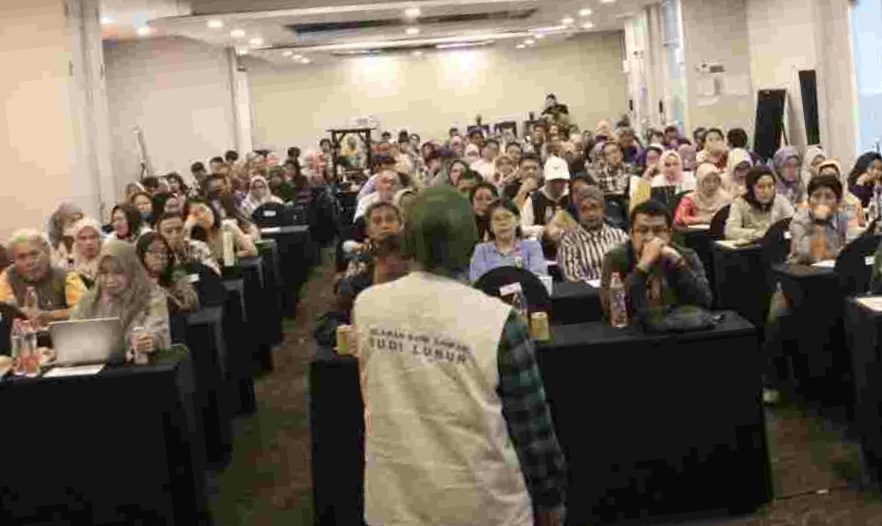 DLH DKI Targetkan Setiap RW di Jakarta Miliki Bank Sampah Aktif