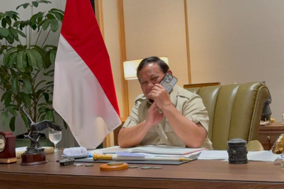Teleponan 15 Menit, Prabowo dan Trump Bahas Apa? Mensesneg Buka Suara