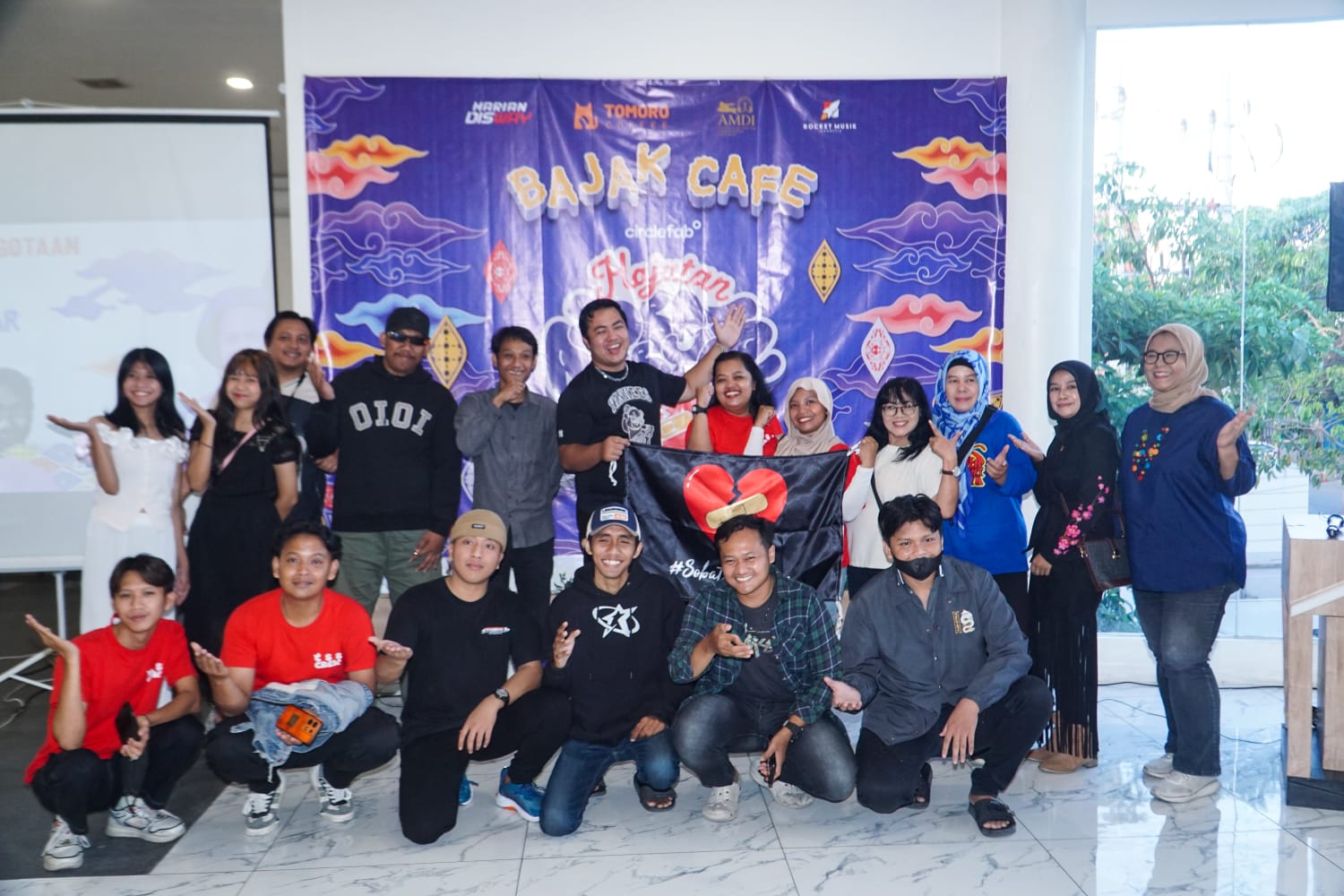 Hajatan Sobat Ambyar, Merawat Kenangan dan Meneguhkan Eksistensi Pop Jawa
