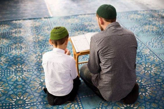 Islamic Parenting: Mengajarkan Anak Ilmu Agama Sejak Dini