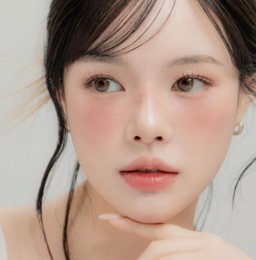 Rekomendasi Blush On Terbaik yang Cocok untuk Igari Make-up, Hasilnya Dijamin Cute Banget!