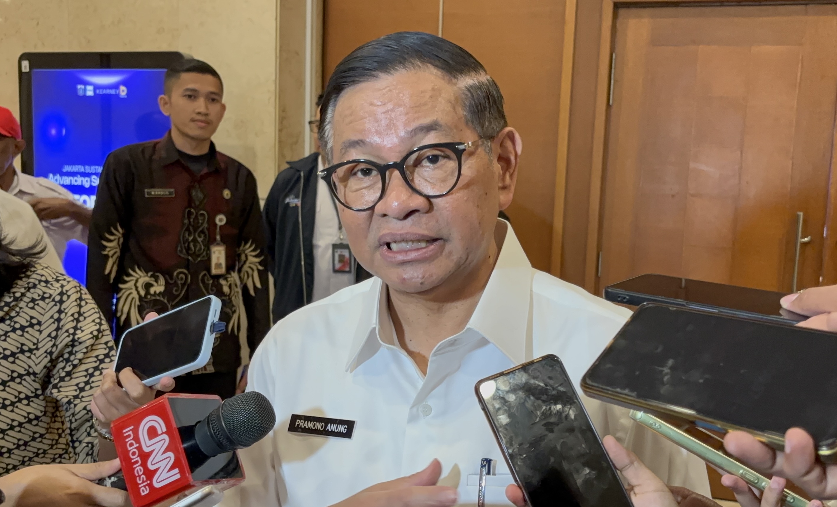 Janji Kampanye Terealisasi, Pramono Naikkan Honor RT/RW Mulai Oktober 2025