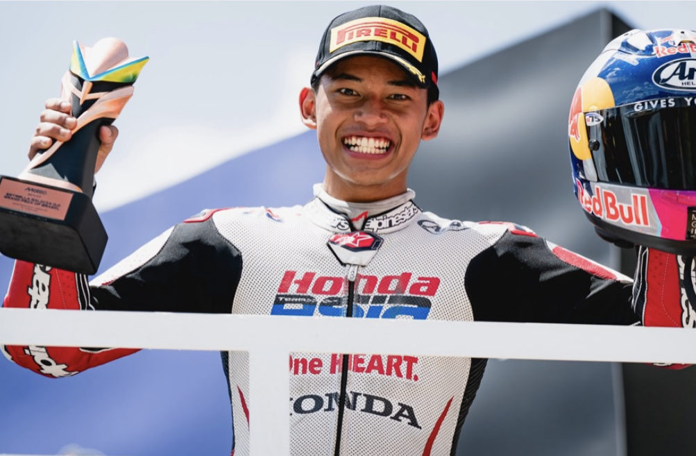Alkohol Ditolak Usai Podium Ketiga! Sikap Veda Ega Pratama Tuai Pujian Usai Moto3 Brasil 2026