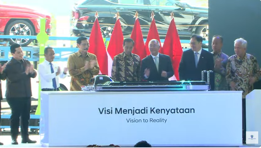 Jokowi Hadir di peresmian Pabrik Baterai Hyundai - LG di Karawang