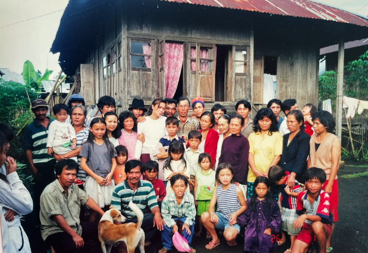 Mijn Roots Mencari Orang Tua Kandung: Merasa Tak Diterima di Mana pun (18)