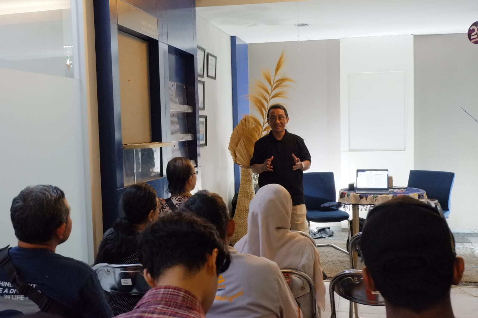 Workshop AI & Cyber Security Ajak Pelaku UMKM Maksimalkan Marketing Digital