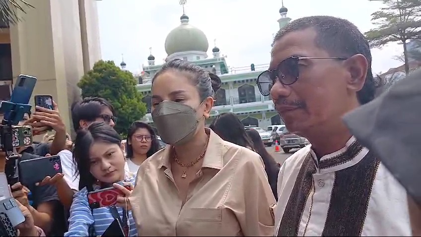 Waduh! Nikita Mirzani Benarkan Luka di Hidung Gegara Ditonjok Lolly: It's Ok!