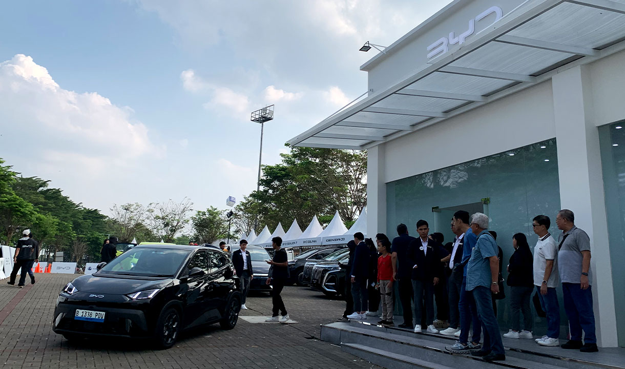 ATTO 1 Diserbu Pengunjung GIIAS 2025, BYD Catatkan Tes Drive Rata-rata 500 Setiap Harinya
