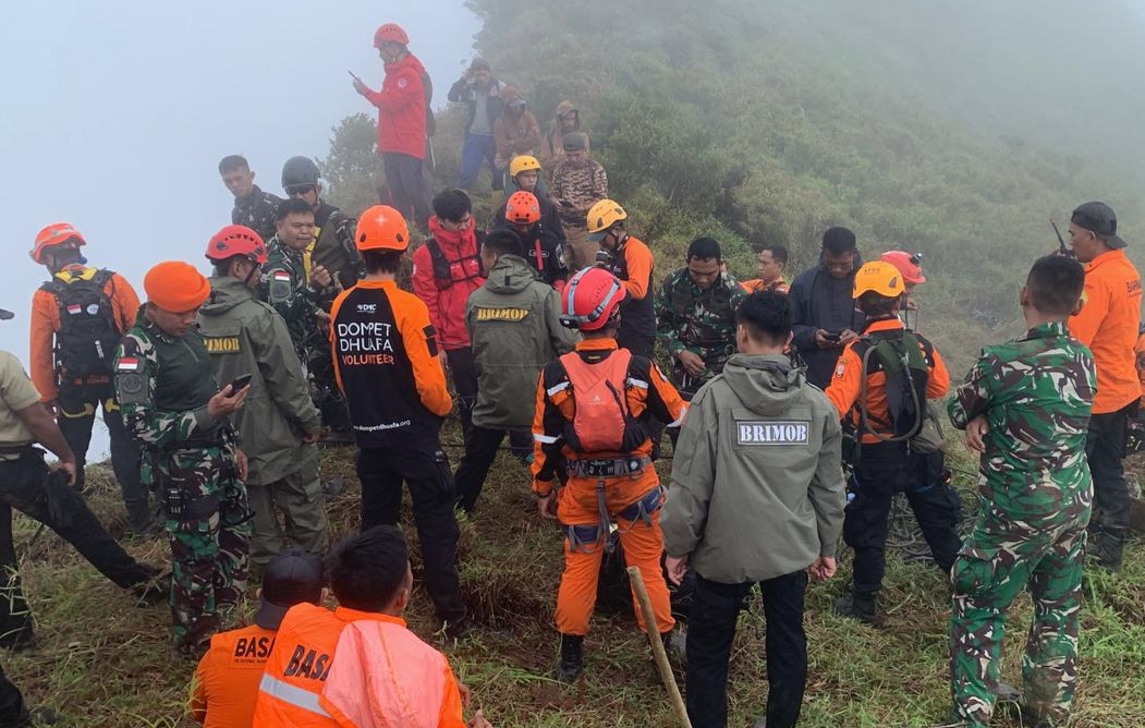 Tim DVI Jemput Bola Data Antemortem Keluarga Korban Pesawat ATR 400 Jatuh, Polisi Minta Keluarga Tak Perlu ke Makassar