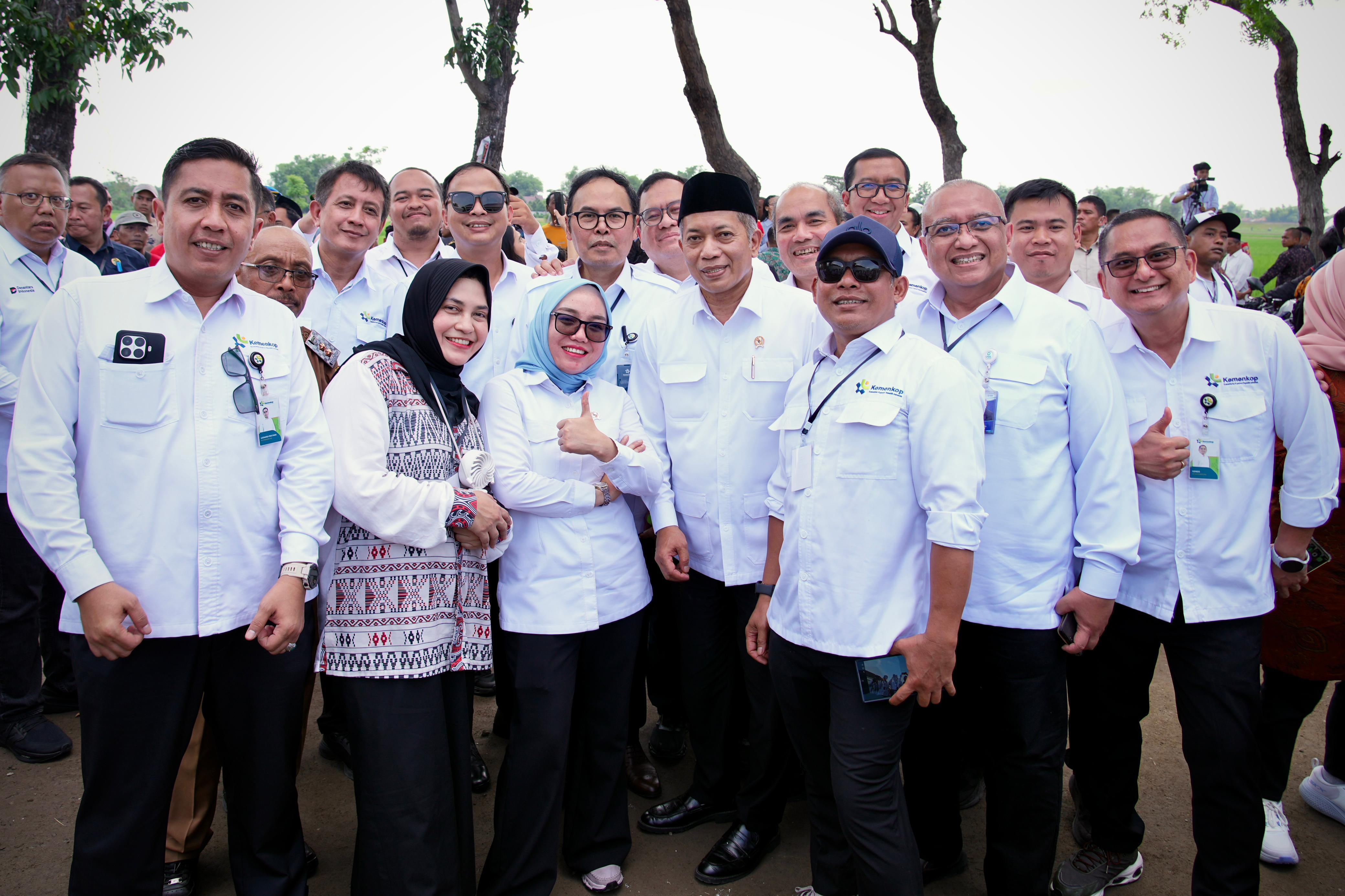 Presiden Prabowo Resmikan 1.061 KDKMP, LPDB Koperasi Siap Kawal Koperasi Jadi Motor Ekonomi Rakyat