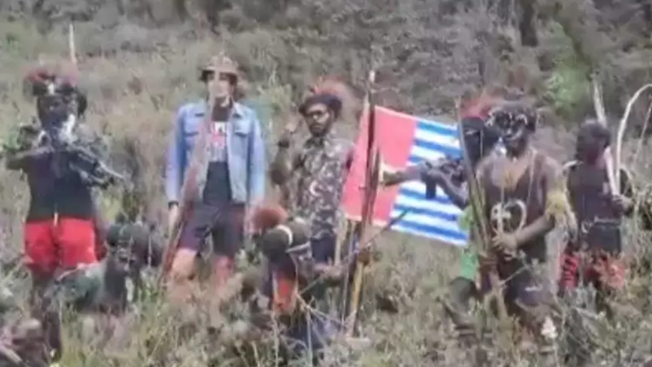 Beredar Video KKB Pimpinan Egianus Kogoya : Tukar Papua Merdeka dengan Kapten Philips