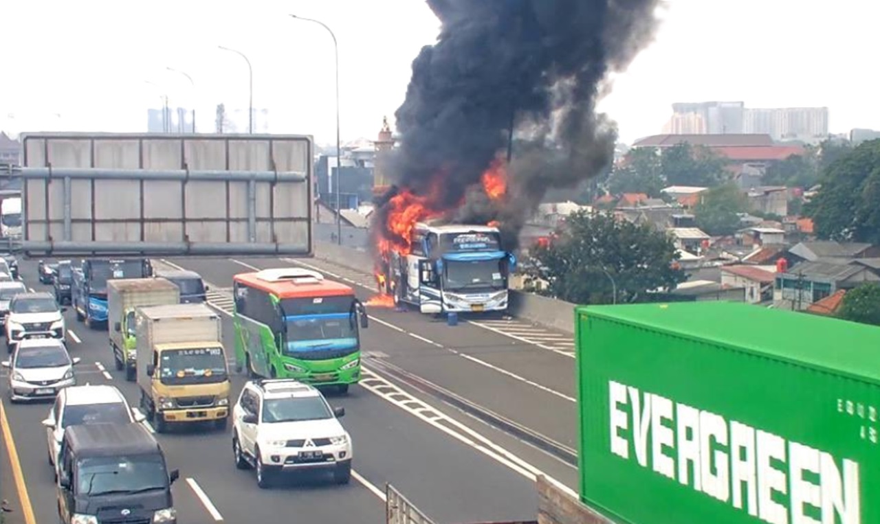 Angkut 58 Anak, Bus Rombongan TK Terbakar di Tol Wiyoto Wiyono