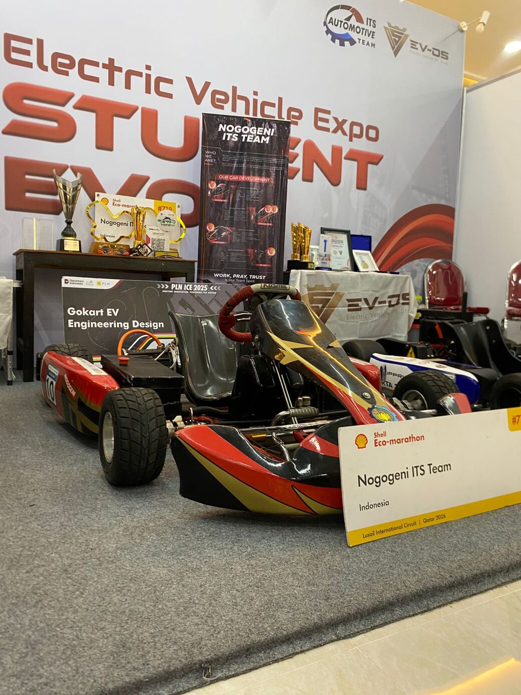 Mobil Hemat Energi Nogogeni ITS Curi Perhatian di IIMS Surabaya 2026 