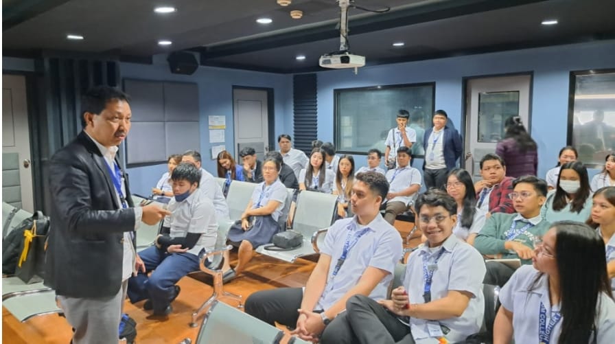 Seremoni Penyambutan Program Pertukaran Dosen Universitas Esa Unggul dan UST Angelicum College Berlangsung Meriah