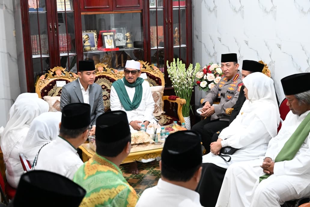 Tiba di Ponpes Bahrul Ulum, Wapres Bersilaturahmi dengan Kiai Sepuh di Jombang Jatim