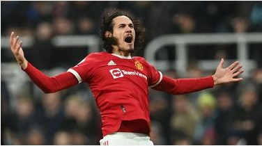 Scholes Semprot Cavani dan Varane, Tampil Mengecewakan di MU