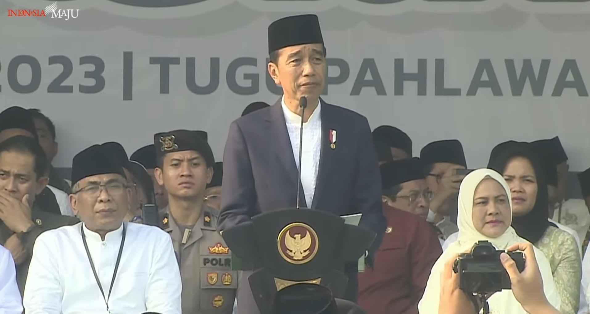 Jadi Pembina Apel Hari Santri 2023, Jokowi Kisahkan Sejarah Lahirnya Hari Santri