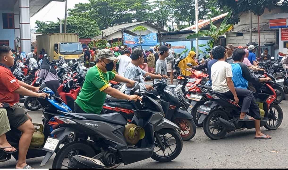 Satgas Pangan Polri Cek Lapangan Kelangkaan LPG 3 Kg   