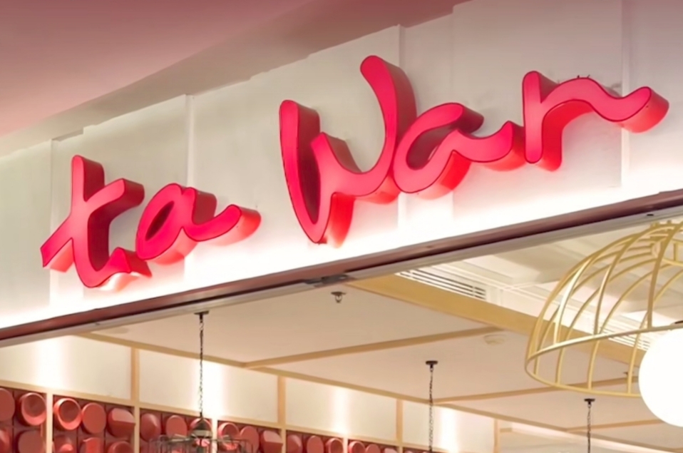 Awal Mulai Pelanggan Ta Wan Tak Sengaja Minum Cairan Pembersih Gegara Ulah Pelayan Resto, Netizen Sebut Karyawan Klepto!