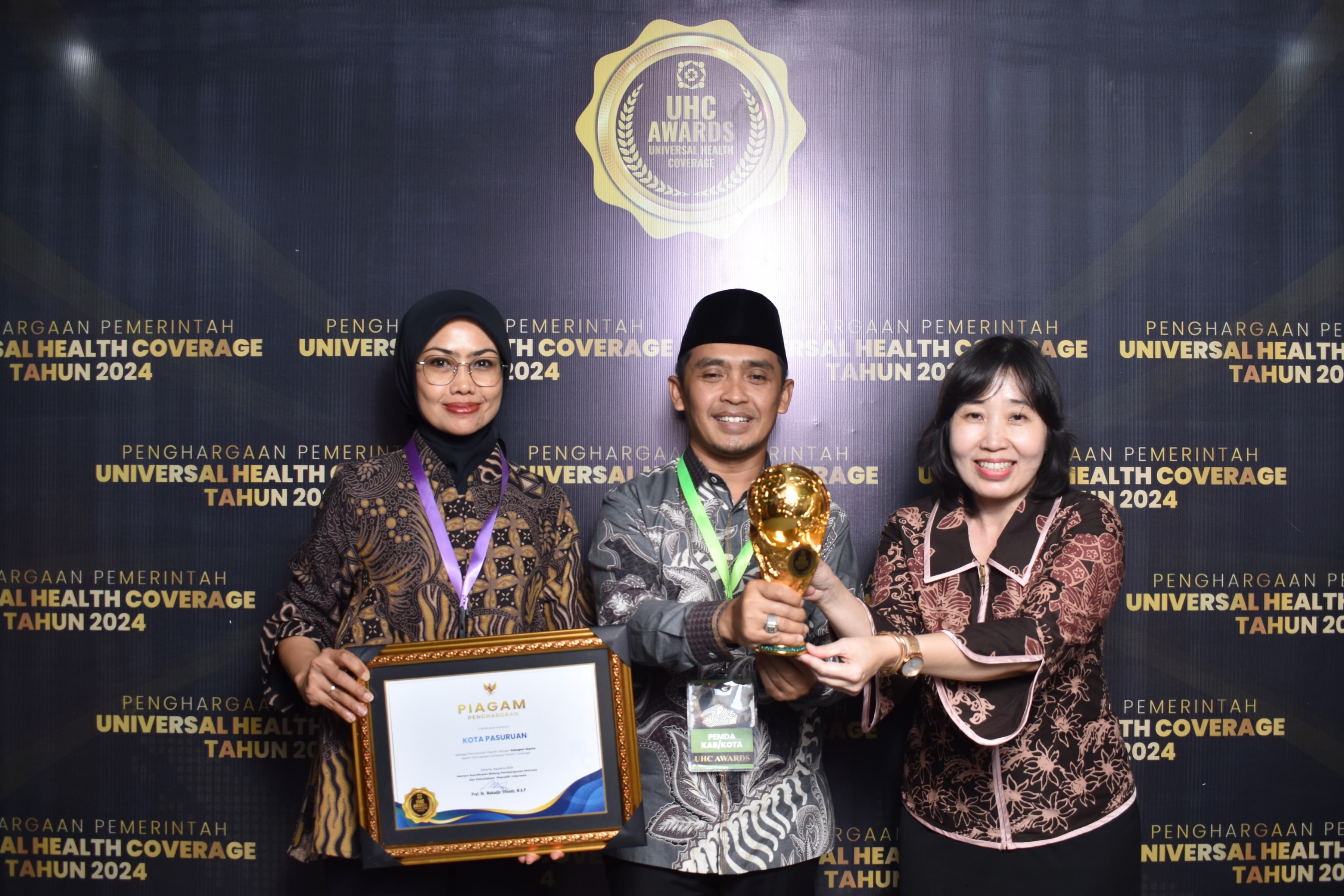 Kantor Cabang BPJS Kesehatan Pasuruan Borong UHC Awards