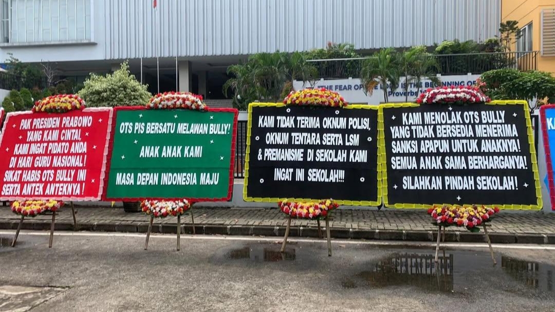 Viral Karangan Bunga Tuntut Keadilan Kasus Bullying di Sekolah Kelapa Gading, PMJ: Kami Tangani Transparan