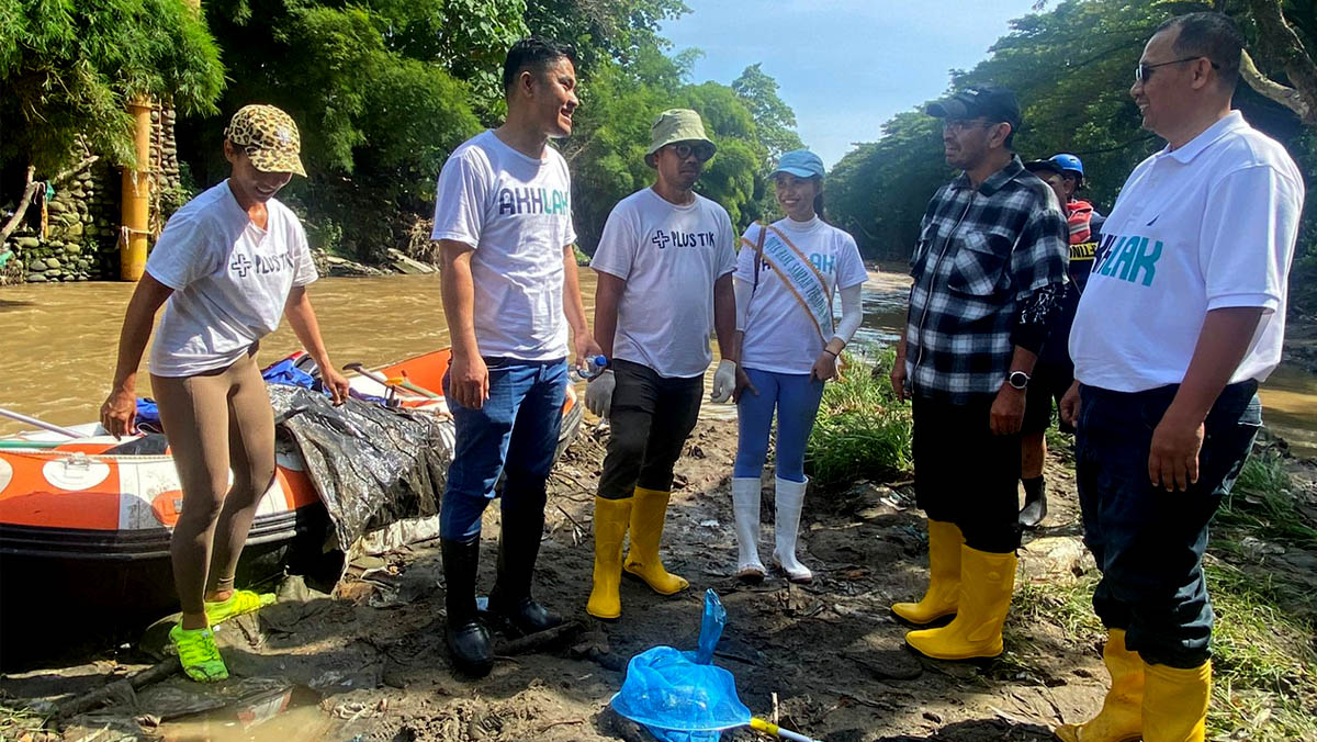 Dukung Kegiatan BUMN Environmental Movement, Pegadaian Ajak Masyarakat Medan Bersih-bersih Sungai