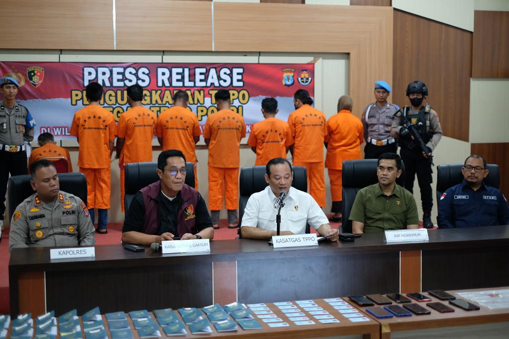 Pemberangkatan Ratusan Pekerja Ilegal ke Malaysia Digagalkan Satgas TPPO, 8 Tersangka Ditangkap