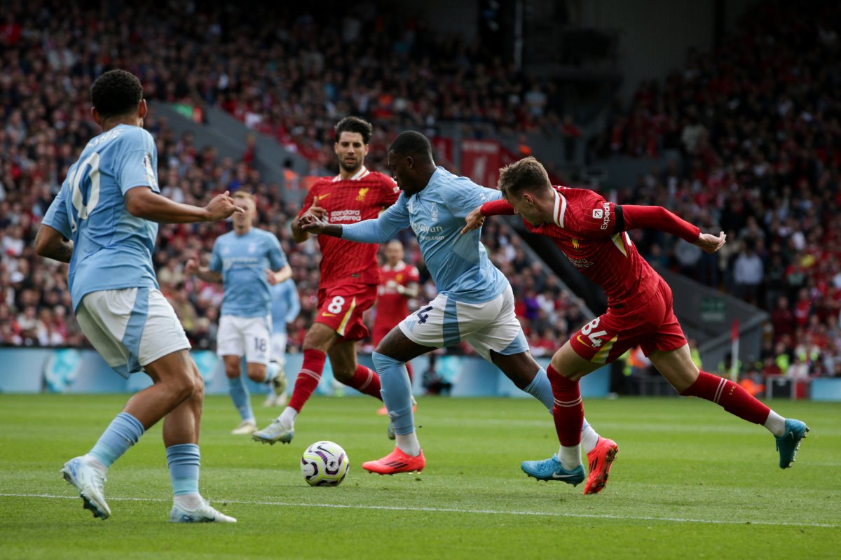 Liverpool vs Nottingham Forest 0-1: Keok di Kandang, Arne Slot Ngomel