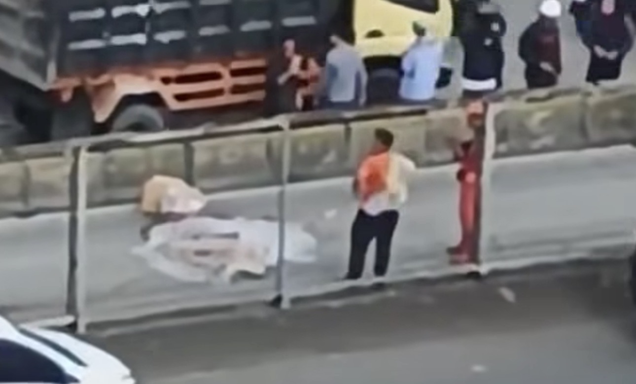 Pemotor Tewas Usai Tabrak Separator Jalur Transjakarta Slipi, Polisi: Hilang Kendali
