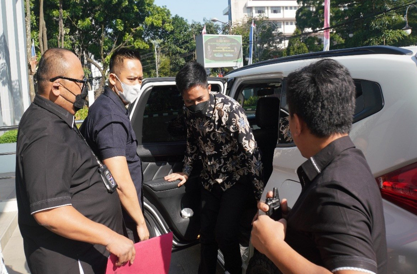Doni Salmanan Dihukum Lebih Ringan, Korban Ngamuk di Pengadilan Negeri Bale Bandung 