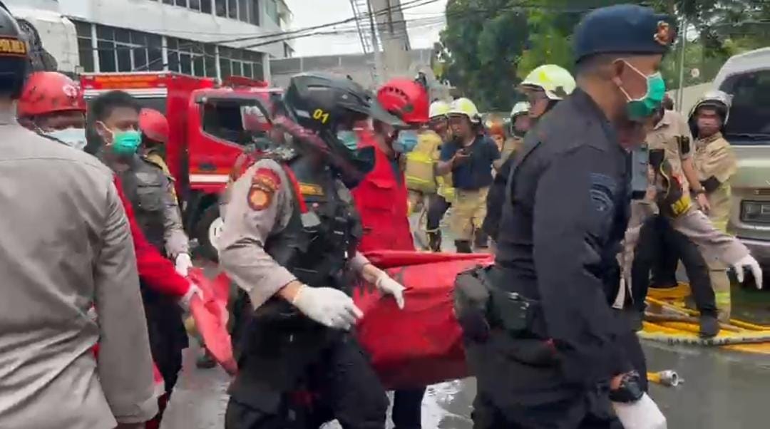 Miris! Karyawan Sedang Istirahat dan Makan di Lantai 2, 3, dan 6 Sebelum Gedung Kemayoran Terbakar